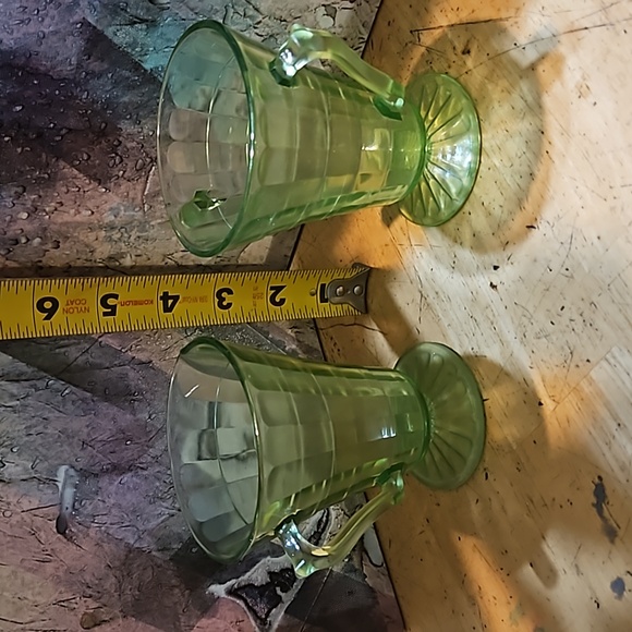 1930 Green Depression Uranium Glass Block Optic Creamer & Sugar - Picture 15 of 15